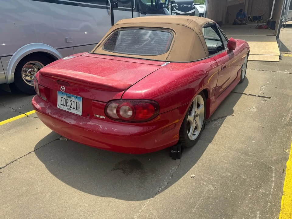 2002 Mazda NB MX-5 Miata - Image 2 of 10