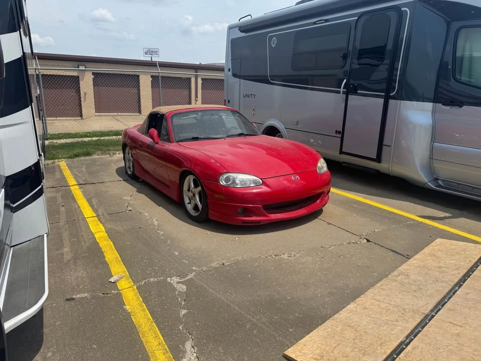 2002 Mazda NB MX-5 Miata - Image 5 of 10