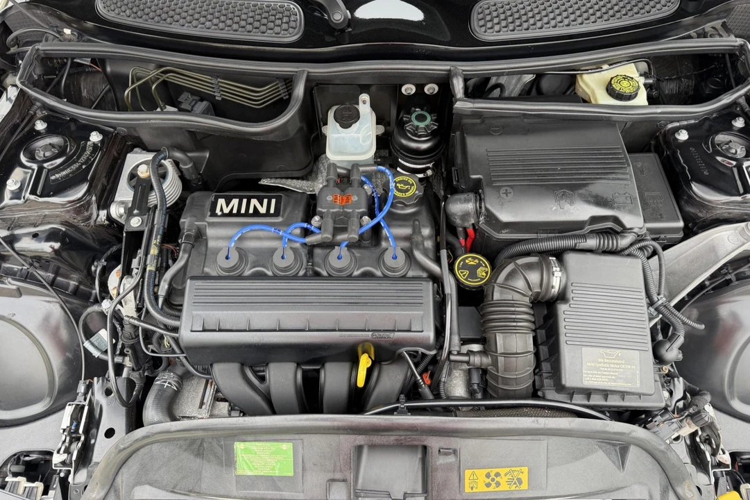 2002 Mini Mini 1st Gen - Image 6 of 8