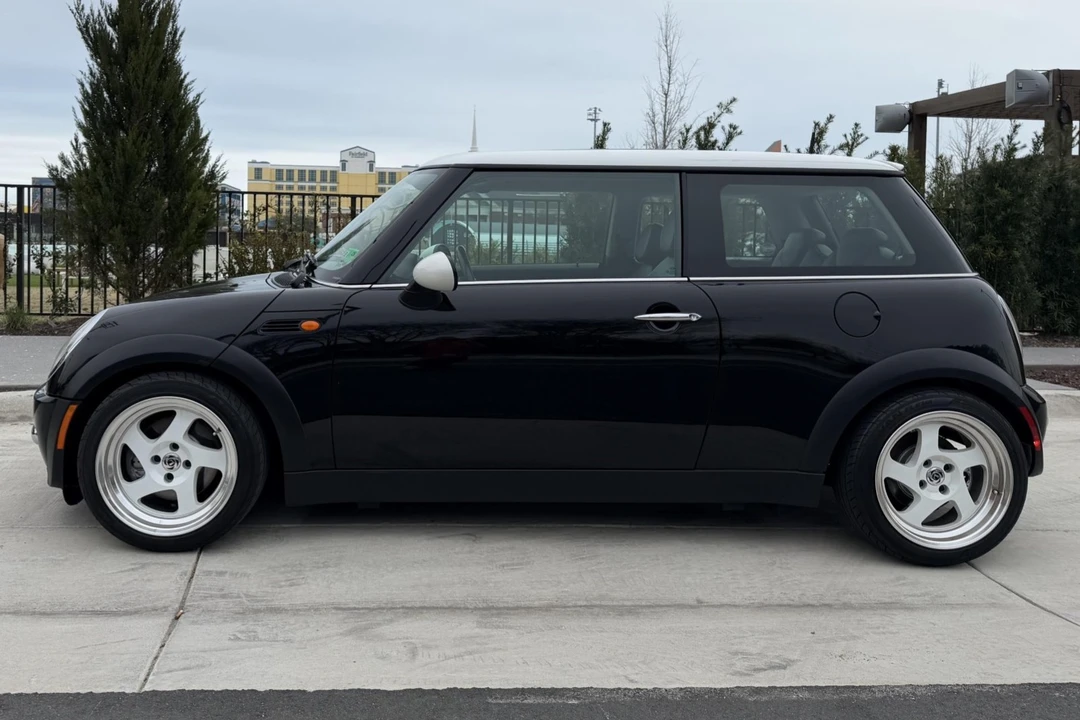 2002 Mini Mini 1st Gen - Image 3 of 8