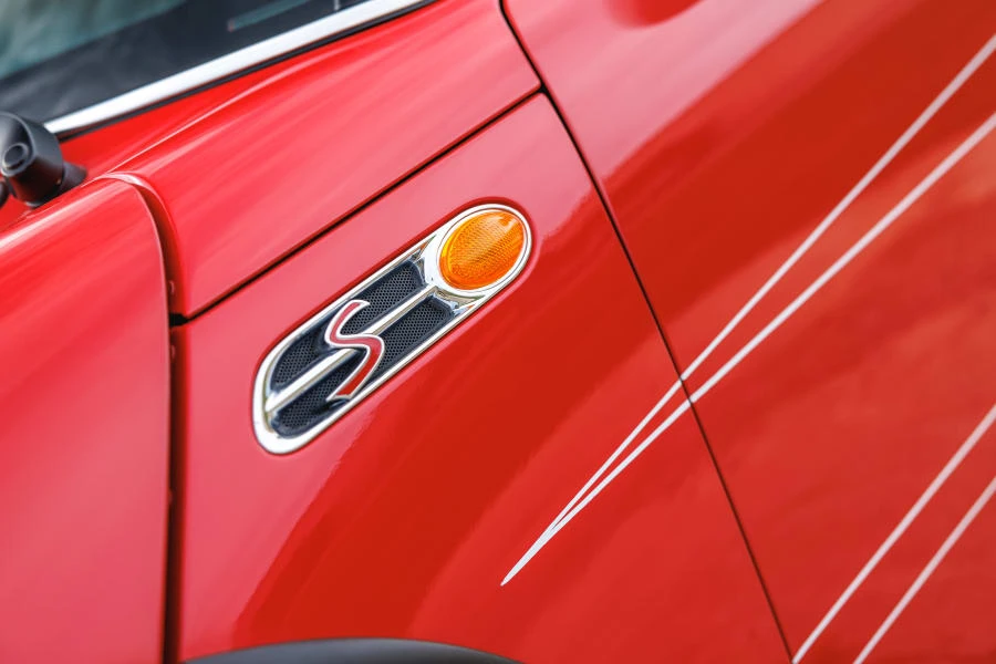2002 Mini Mini 1st Gen - Image 21 of 31