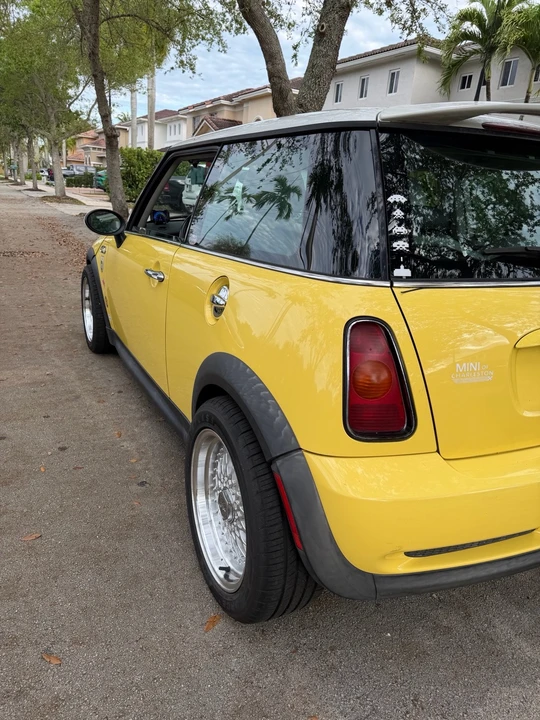 2002 Mini Mini Cooper S 1st Gen - Image 7 of 16