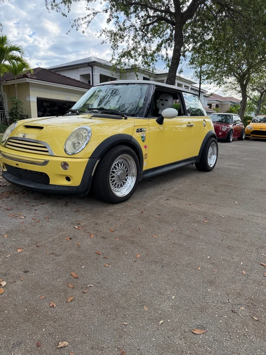 2002 Mini Mini Cooper S 1st Gen - Image 9 of 16