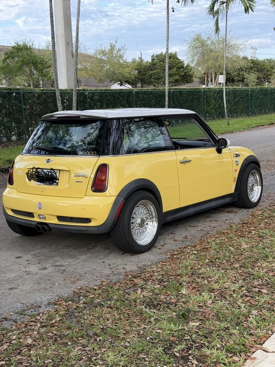 2002 Mini Mini Cooper S 1st Gen - Image 3 of 16