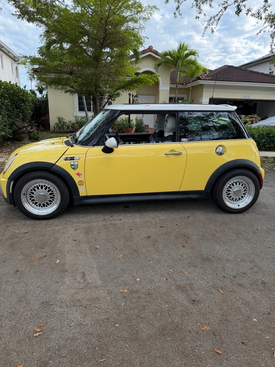 2002 Mini Mini Cooper S 1st Gen - Image 8 of 16