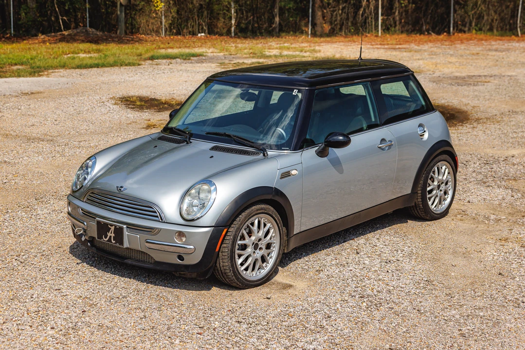 2002 Mini Mini 1st Gen - Image 2 of 31