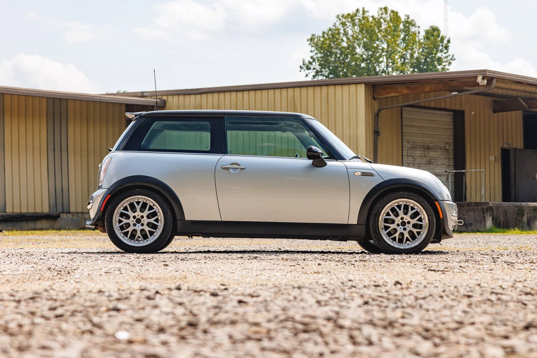 2002 Mini Mini 1st Gen - Image 13 of 31