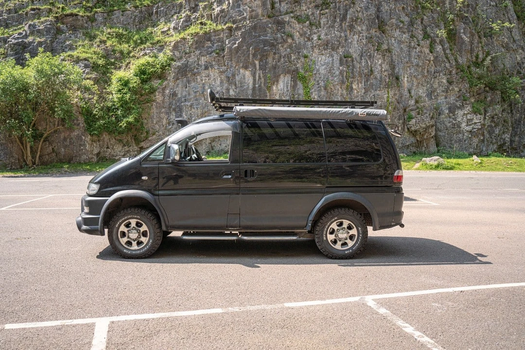 2002 Mitsubishi Delica 4th Gen - Image 10 of 30