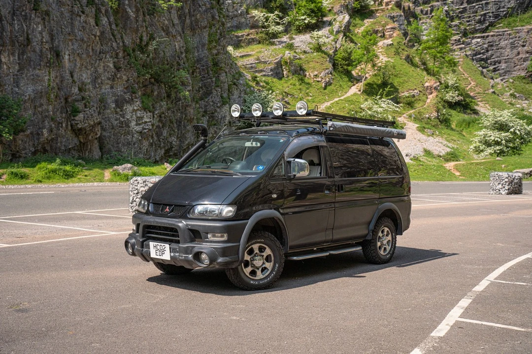 2002 Mitsubishi Delica 4th Gen - Image 6 of 30