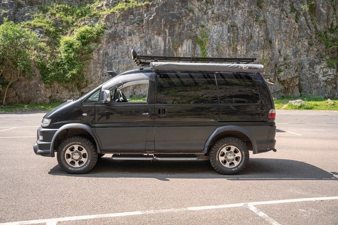 2002 Mitsubishi Delica 4th Gen - Image 9 of 30