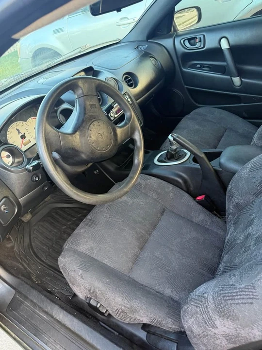 2002 Mitsubishi Eclipse 3rd Gen - Image 3 of 5