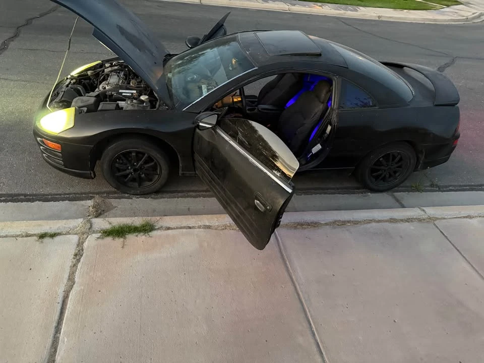 2002 Mitsubishi Eclipse 3rd Gen - Image 15 of 18
