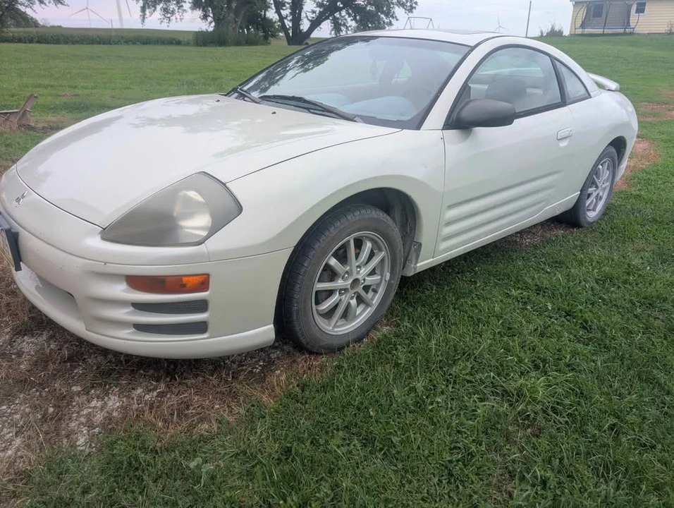 2002 Mitsubishi Eclipse 3rd Gen - Image 2 of 8