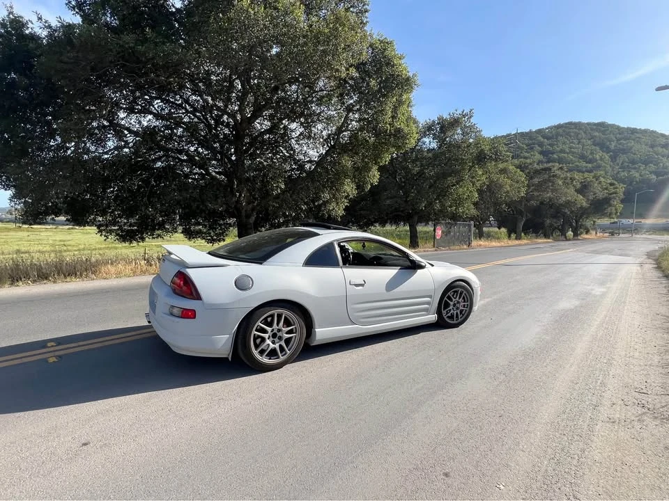 2002 Mitsubishi Eclipse 3rd Gen - Image 2 of 8