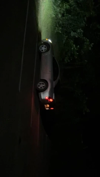 2002 Mitsubishi Eclipse 3rd Gen - Image 2 of 10