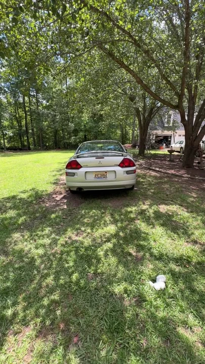 2002 Mitsubishi Eclipse 3rd Gen - Image 3 of 10