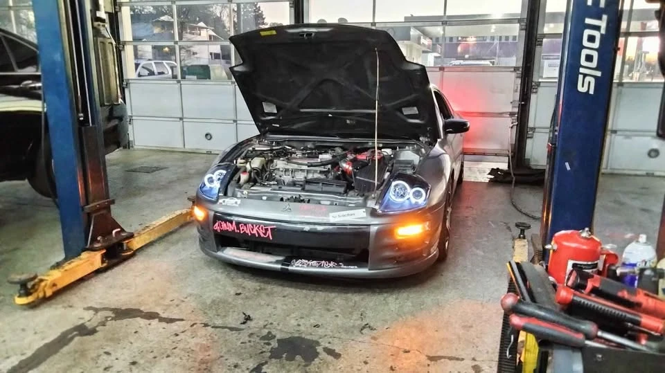 2002 Mitsubishi Eclipse 3rd Gen - Image 3 of 6