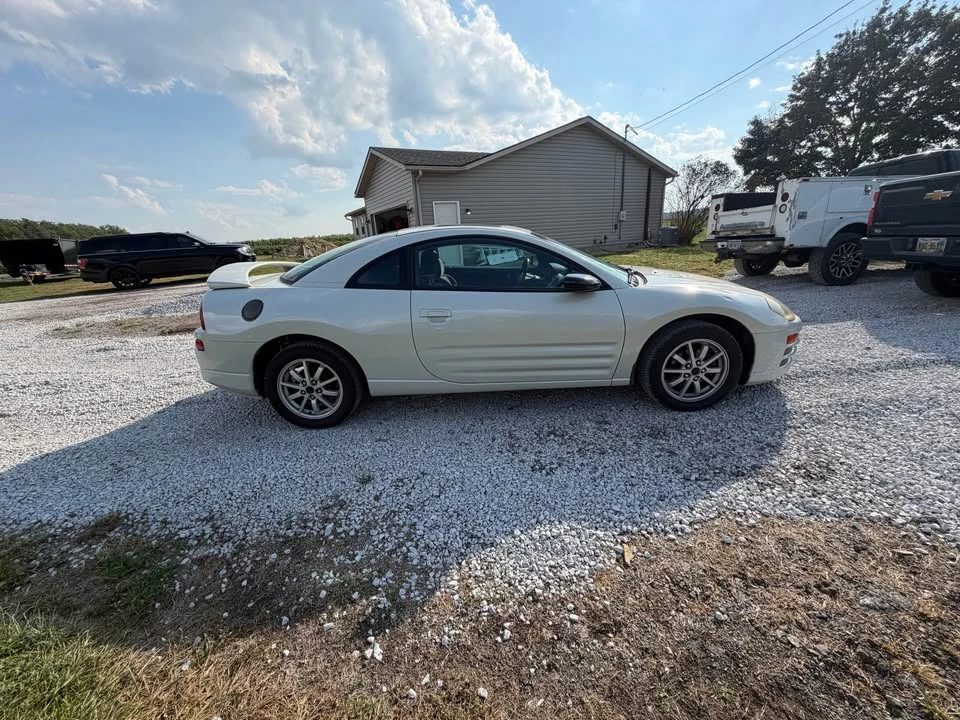 2002 Mitsubishi Eclipse 3rd Gen - Image 4 of 12