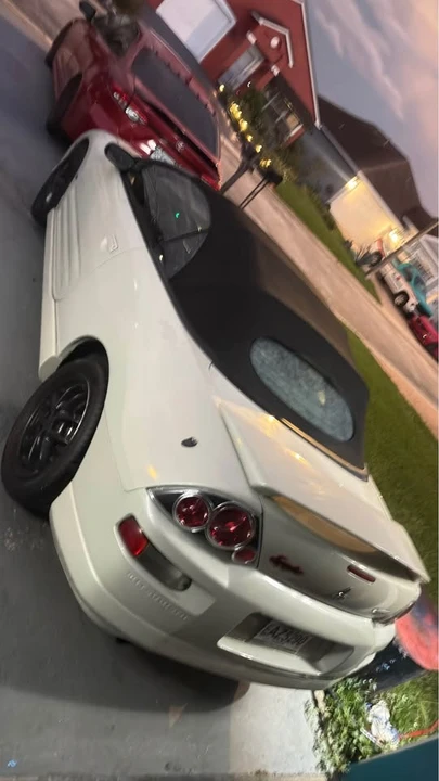 2002 Mitsubishi Eclipse 3rd Gen - Image 2 of 10