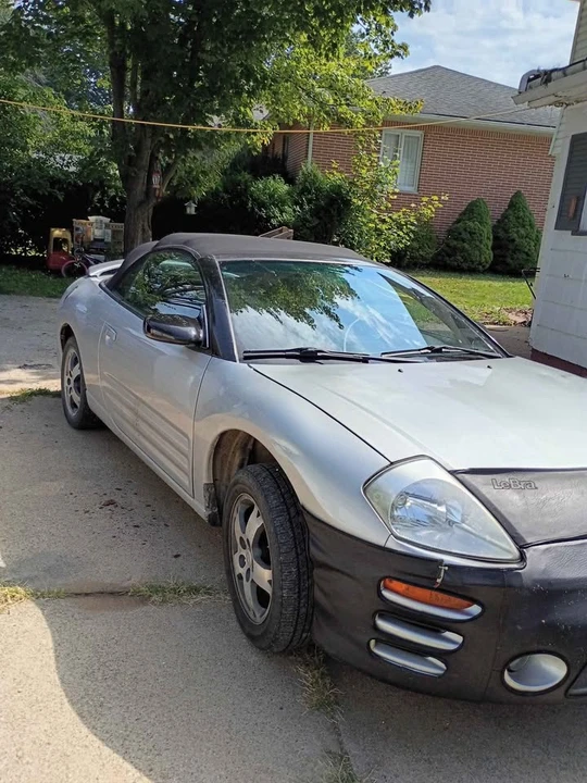 2002 Mitsubishi Eclipse 3rd Gen - Image 2 of 4