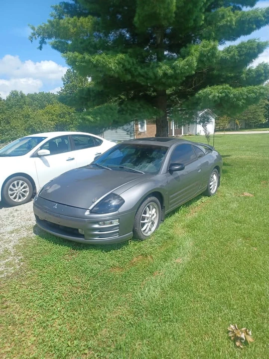 2002 Mitsubishi Eclipse 3rd Gen - Image 2 of 3