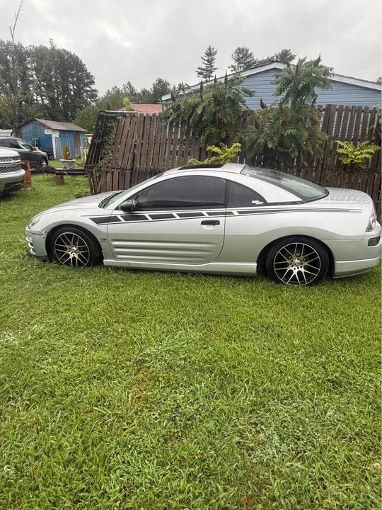 2002 Mitsubishi Eclipse 3rd Gen - Image 2 of 6