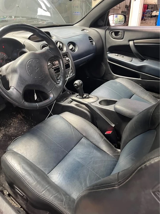 2002 Mitsubishi Eclipse 3rd Gen - Image 8 of 10