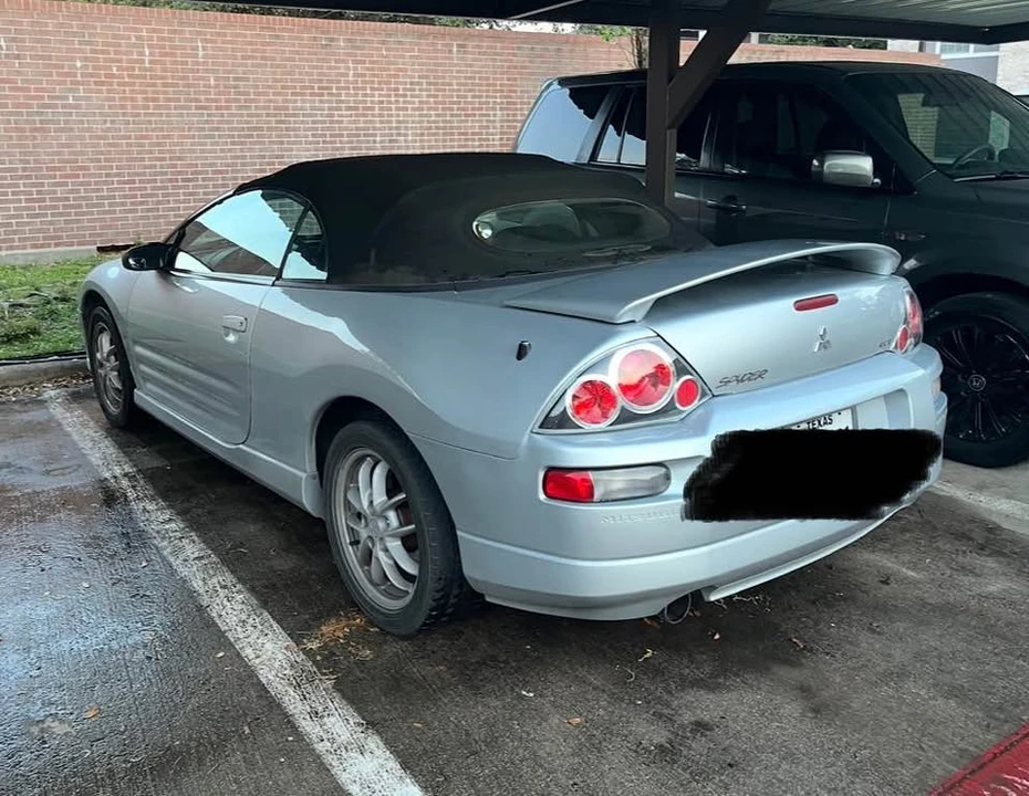 2002 Mitsubishi Eclipse 3rd Gen - Image 4 of 9