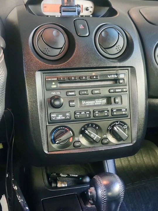 2002 Mitsubishi Eclipse 3rd Gen - Image 5 of 10