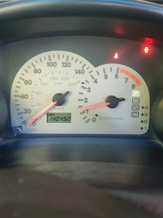 2002 Mitsubishi Eclipse 3rd Gen - Image 2 of 10