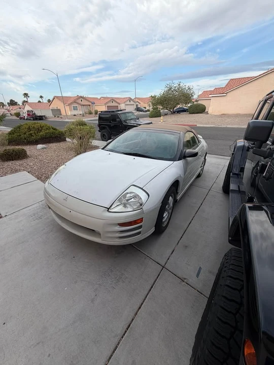2002 Mitsubishi Eclipse 3rd Gen - Image 2 of 7