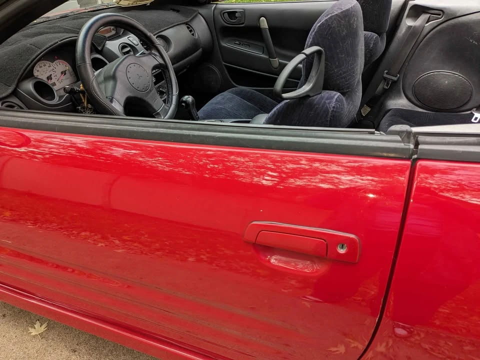 2002 Mitsubishi Eclipse 3rd Gen - Image 17 of 20