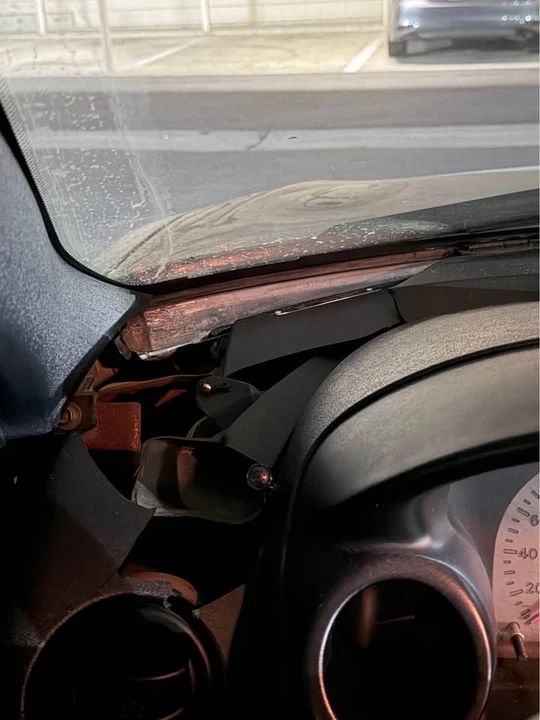 2002 Mitsubishi Eclipse 3rd Gen - Image 7 of 17