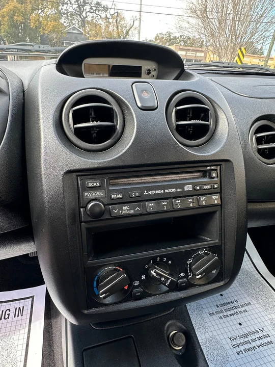 2002 Mitsubishi Eclipse 3rd Gen - Image 13 of 21