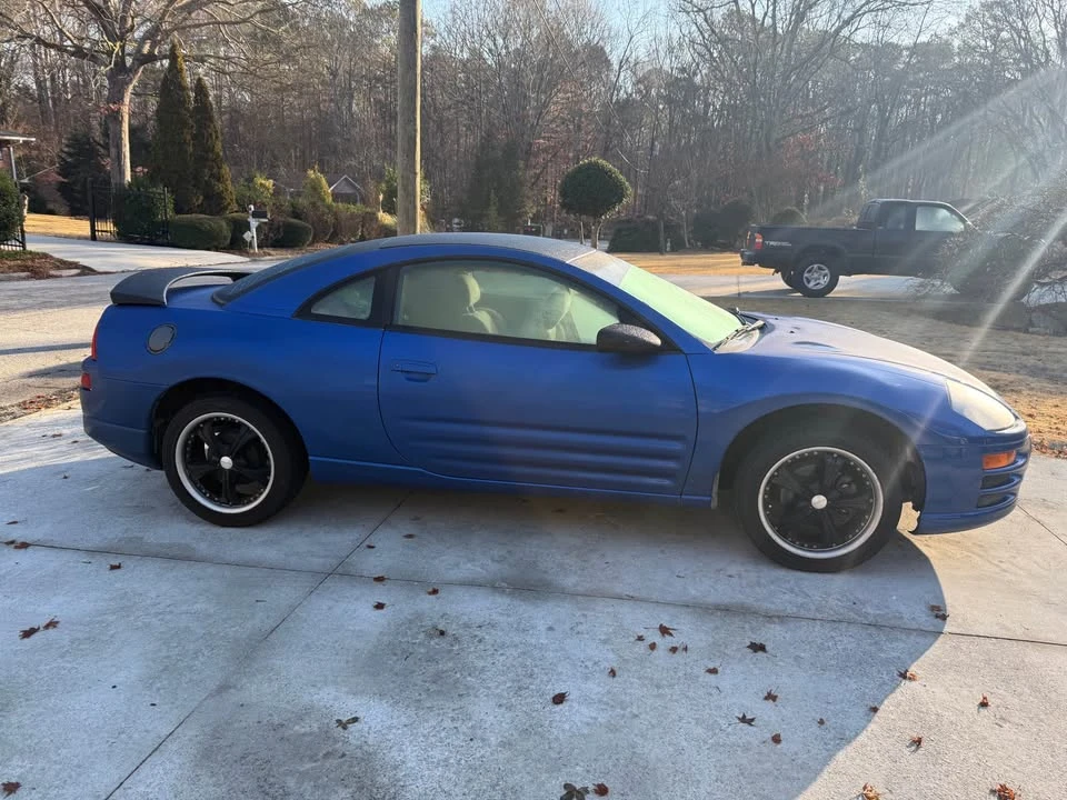 2002 Mitsubishi Eclipse 3rd Gen - Image 2 of 4