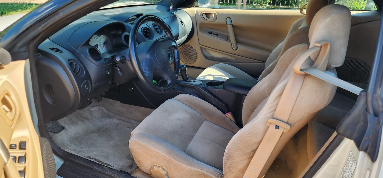2002 Mitsubishi Eclipse 3rd Gen - Image 10 of 15