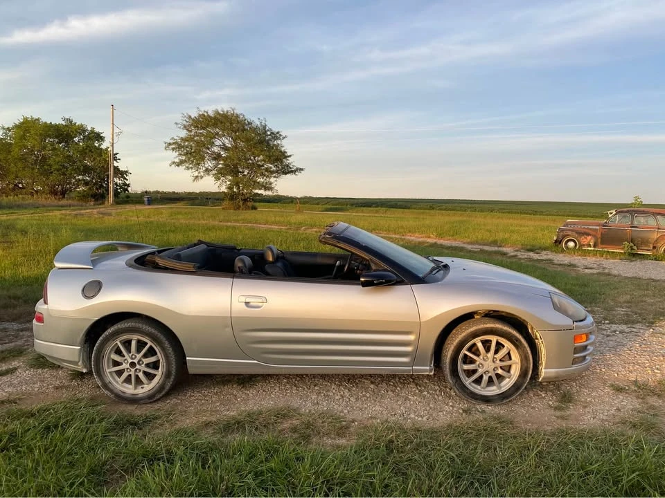 2002 Mitsubishi Eclipse 3rd Gen - Image 8 of 10