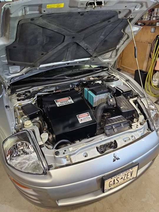 2002 Mitsubishi Eclipse 3rd Gen - Image 14 of 24