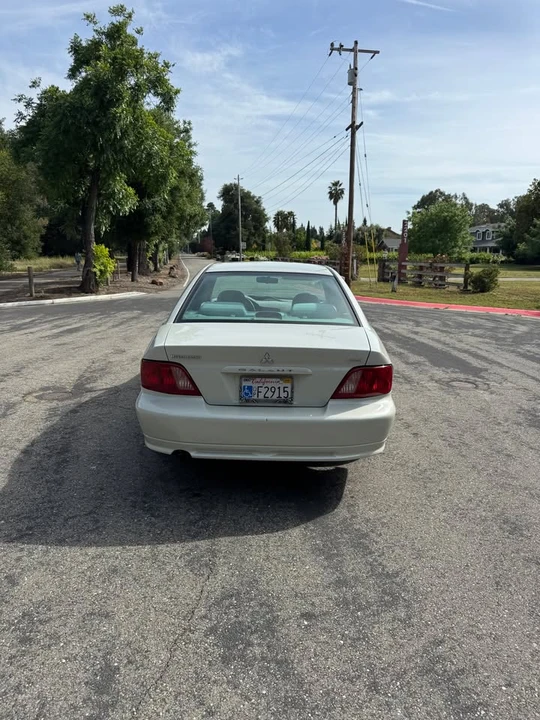 2002 Mitsubishi Galant 8th Gen - Image 4 of 12