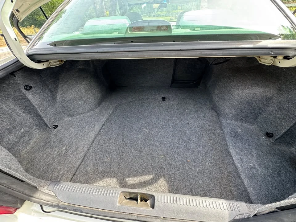 2002 Mitsubishi Galant 8th Gen - Image 11 of 12