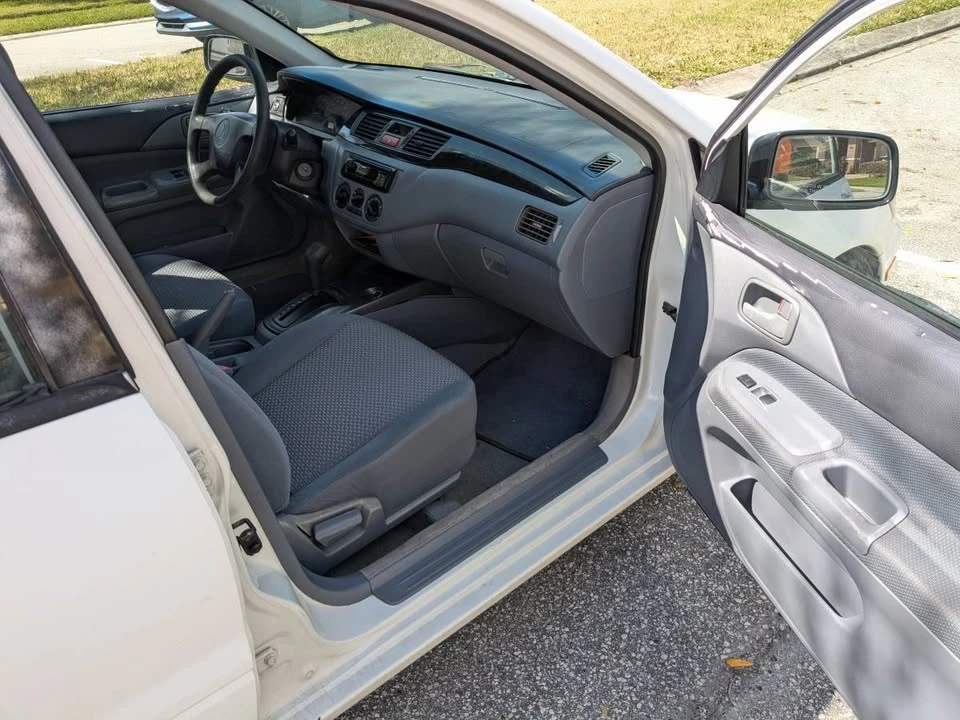 2002 Mitsubishi Lancer 7th Gen - Image 6 of 11