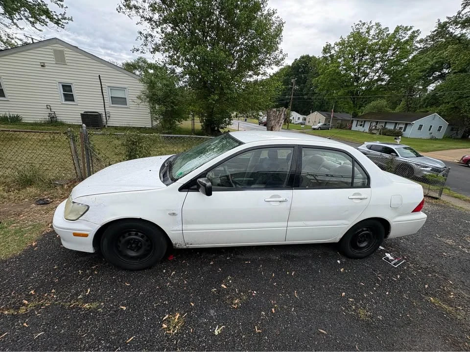 2002 Mitsubishi Lancer 8th Gen - Image 3 of 10