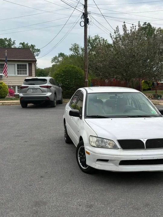 2002 Mitsubishi Lancer 8th Gen - Image 2 of 10