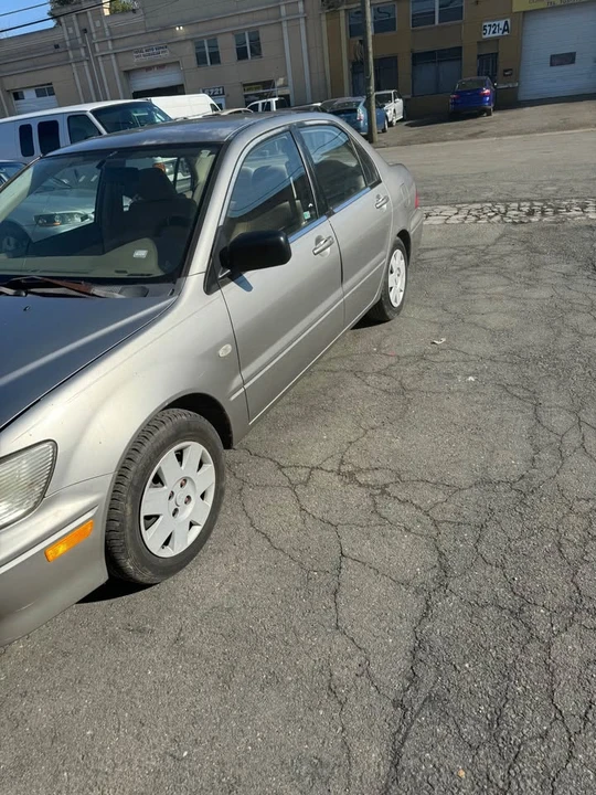 2002 Mitsubishi Lancer 7th Gen - Image 2 of 12