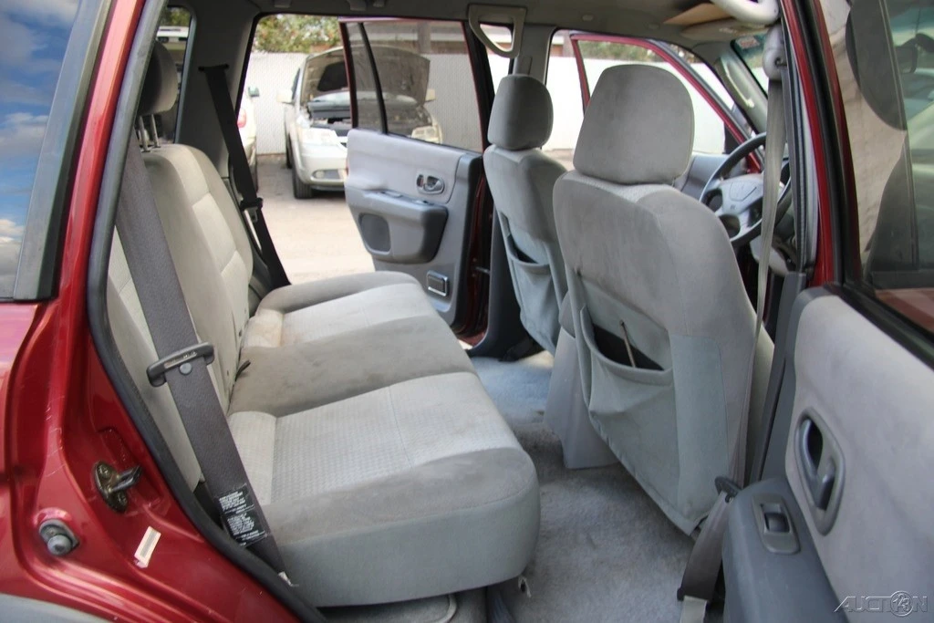 2002 Mitsubishi Pajero/Montero 3rd Gen - Image 21 of 21