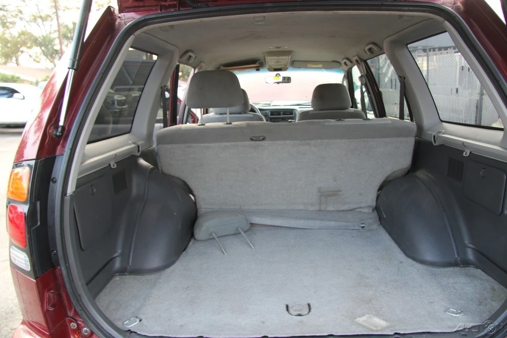 2002 Mitsubishi Pajero/Montero 3rd Gen - Image 19 of 21
