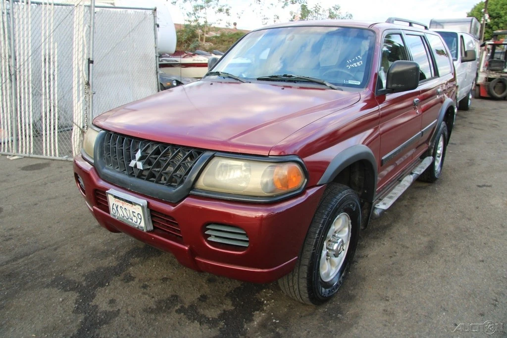 2002 Mitsubishi Pajero/Montero 3rd Gen - Image 2 of 21