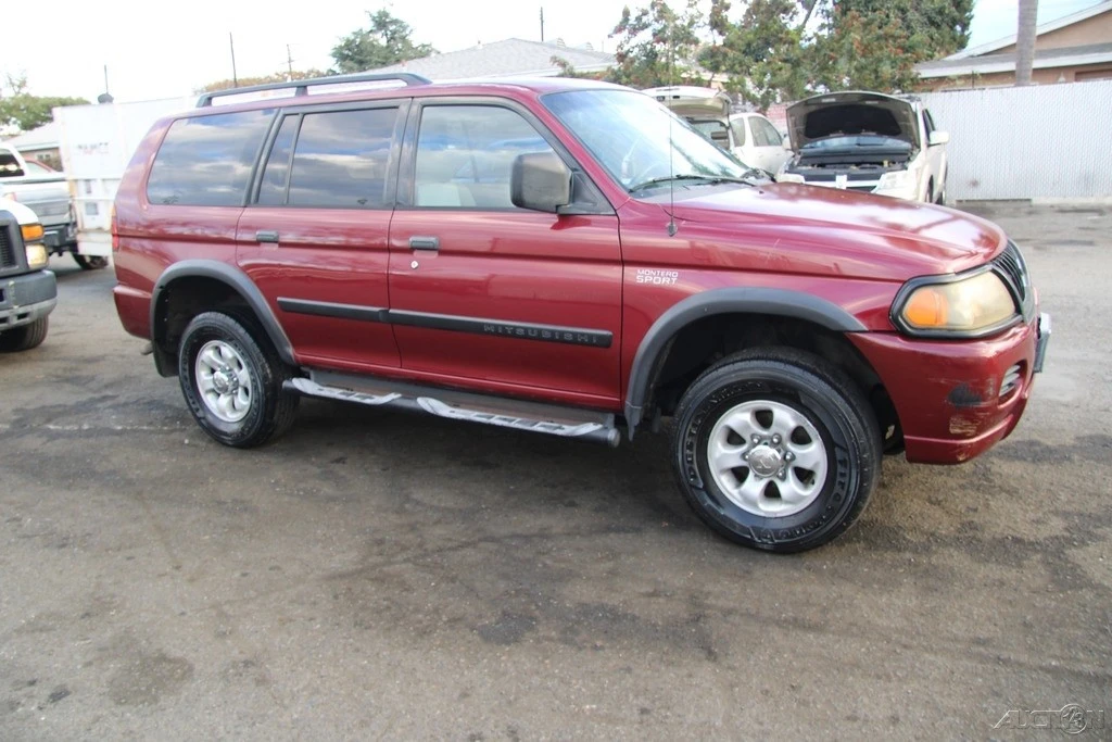 2002 Mitsubishi Pajero/Montero 3rd Gen - Image 7 of 21