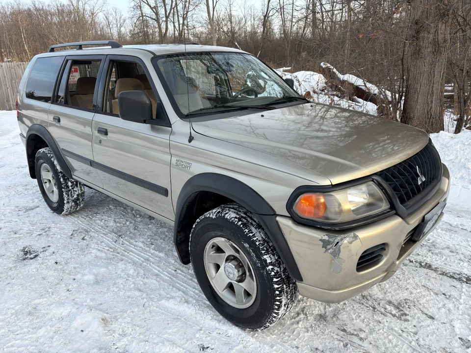 2002 Mitsubishi Pajero/Montero 3rd Gen - Image 13 of 21