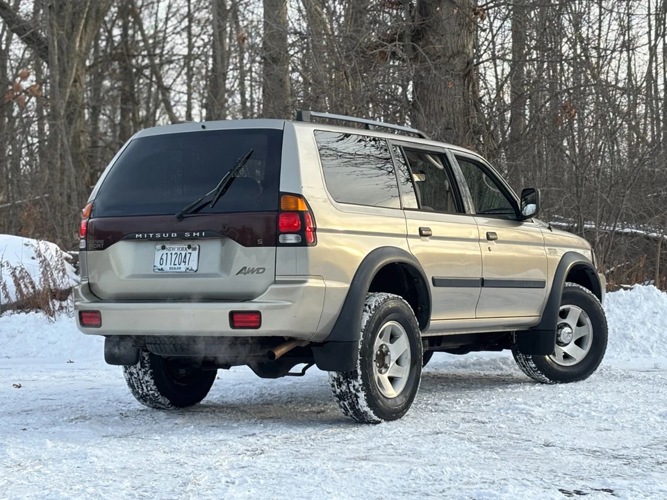 2002 Mitsubishi Pajero/Montero 3rd Gen - Image 8 of 21
